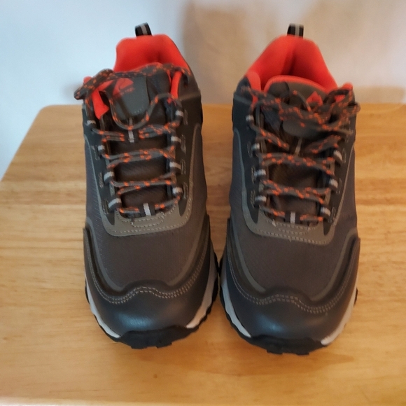 Mens Grey and orange sneakers size 10 - Picture 2 of 5